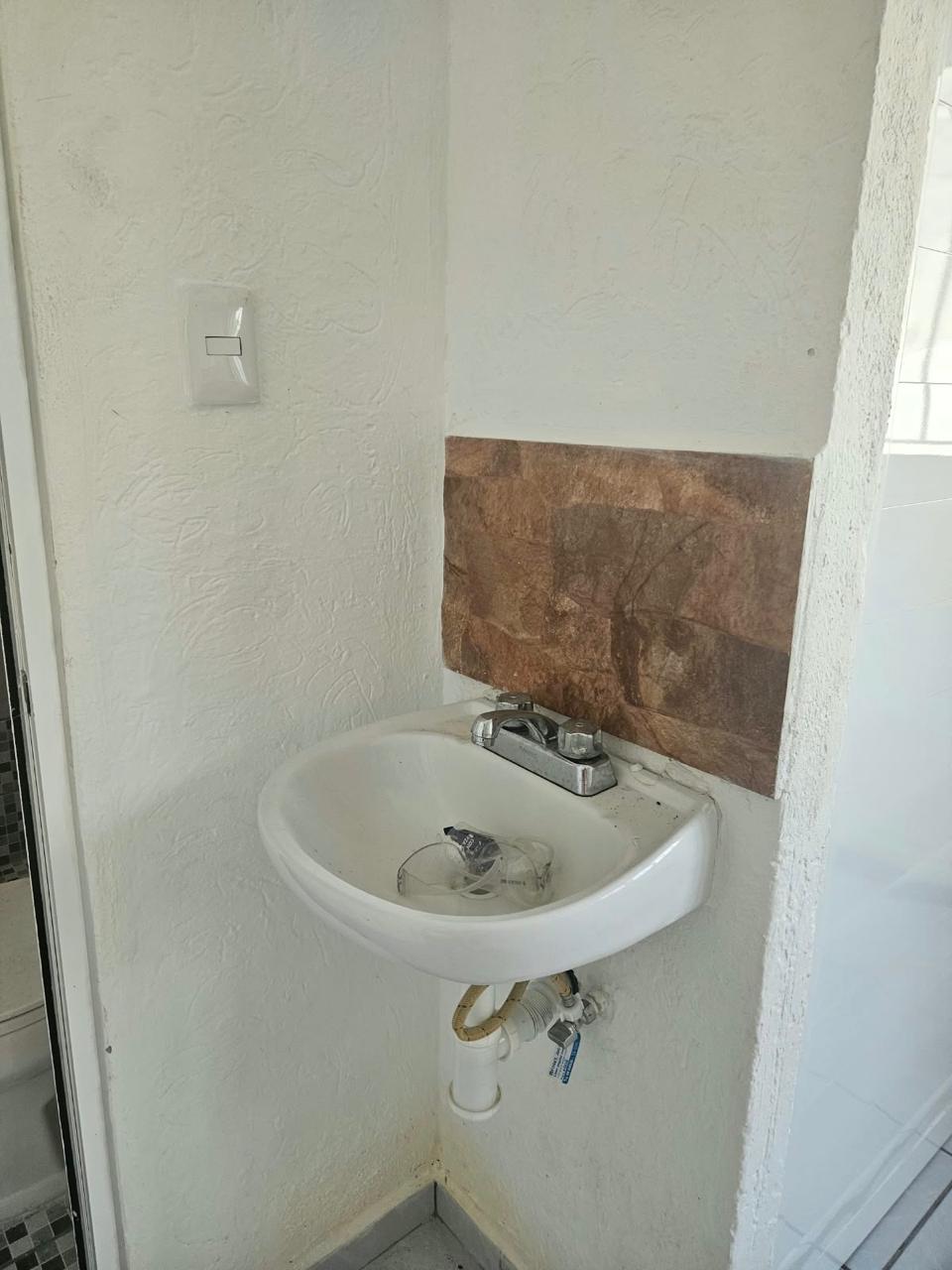 Miniatura 9 de Casa en Calle Centroamérica